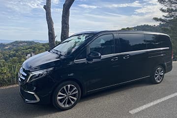 Transport en Mercedes Classe V pour vos déplacements à toulon et dans le Var avec chauffeur VTC